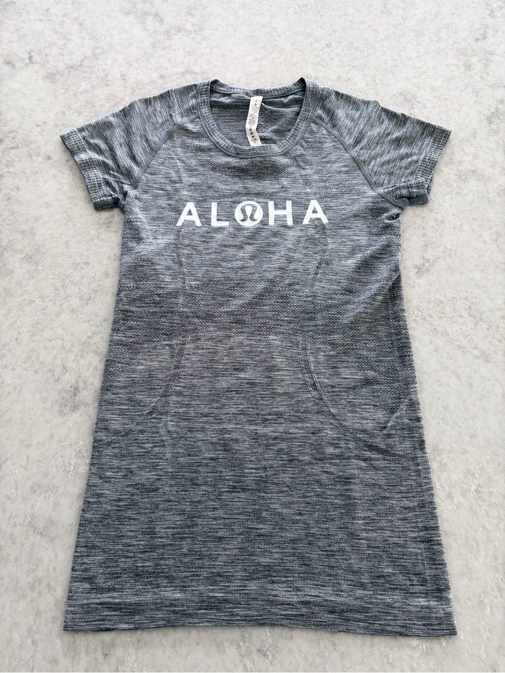 Lululemon Hawaii Aloha Gray Swiftly Tech Tee - Size 6